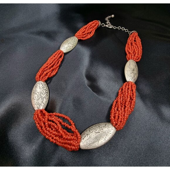 Vintage Faux Coral Bead Necklace With Engraved Silver-Tone Oval Accents & Adjust - Picture 4 of 4